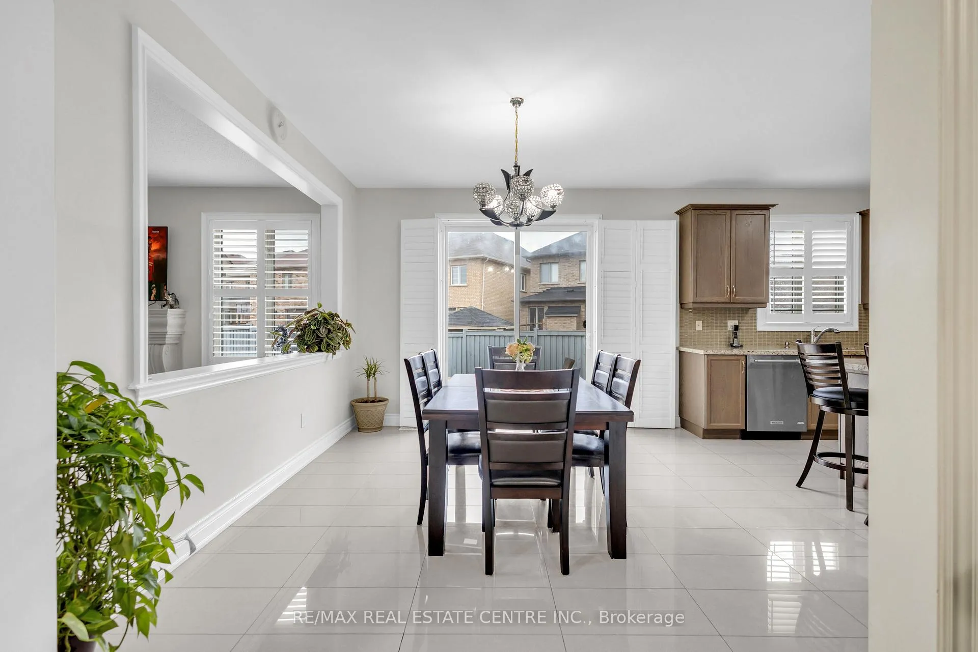 Photo 9 of 9 Glacier Road, Brampton, Credit Valley — HOMEH