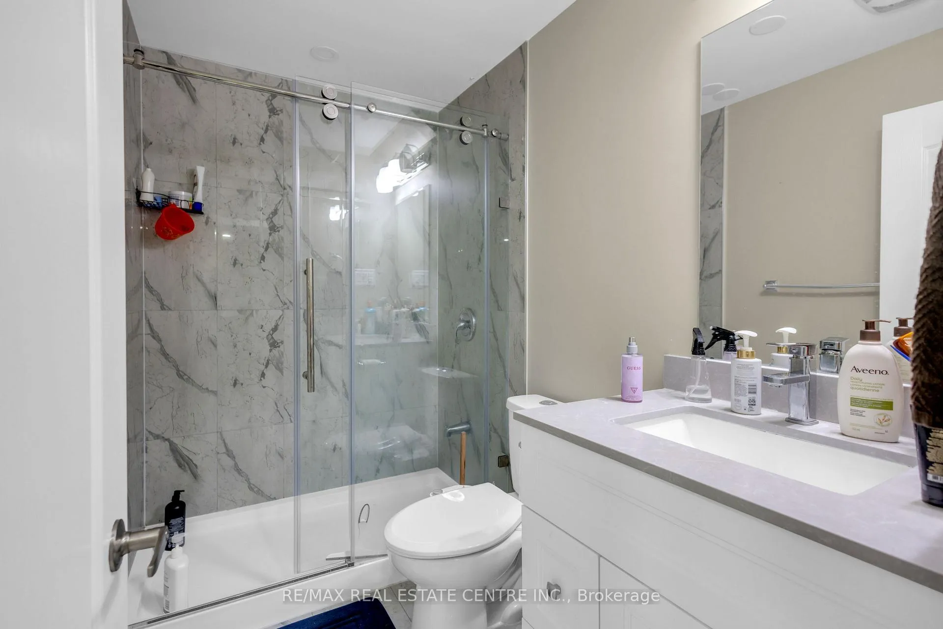 Photo 38 of 9 Glacier Road, Brampton, Credit Valley — HOMEH