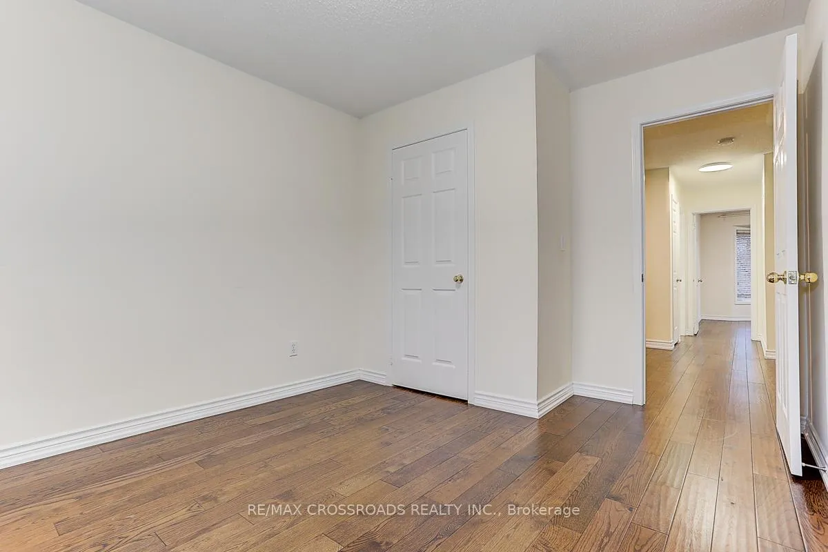 Photo 27 of 4 Lancelot Lane, Markham, Berczy — HOMEH