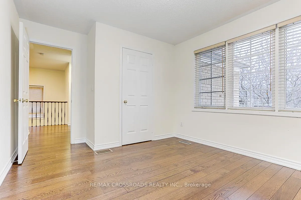 Photo 29 of 4 Lancelot Lane, Markham, Berczy — HOMEH