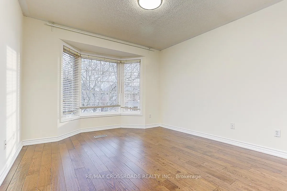 Photo 30 of 4 Lancelot Lane, Markham, Berczy — HOMEH