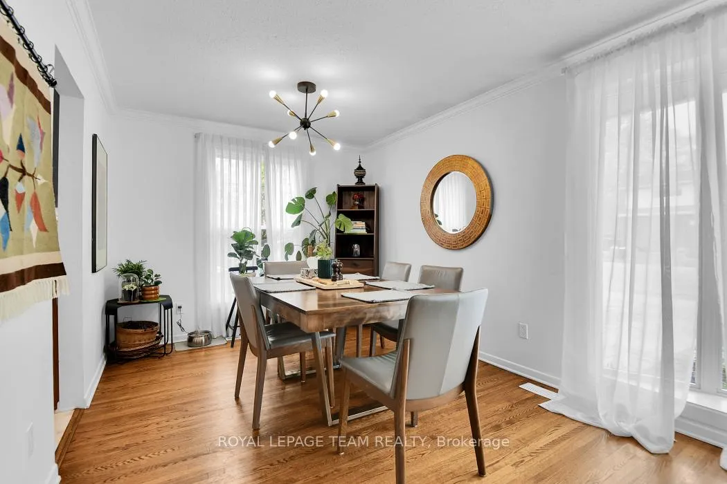 Photo 10 of 106 Chesterton Drive, Ottawa, Borden Farm/Stewart Farm/Carleton Heights/Parkwood Hills — HOMEH