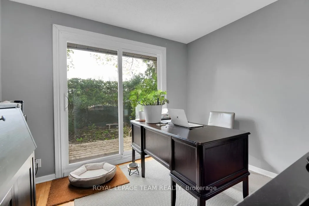 Photo 18 of 106 Chesterton Drive, Ottawa, Borden Farm/Stewart Farm/Carleton Heights/Parkwood Hills — HOMEH