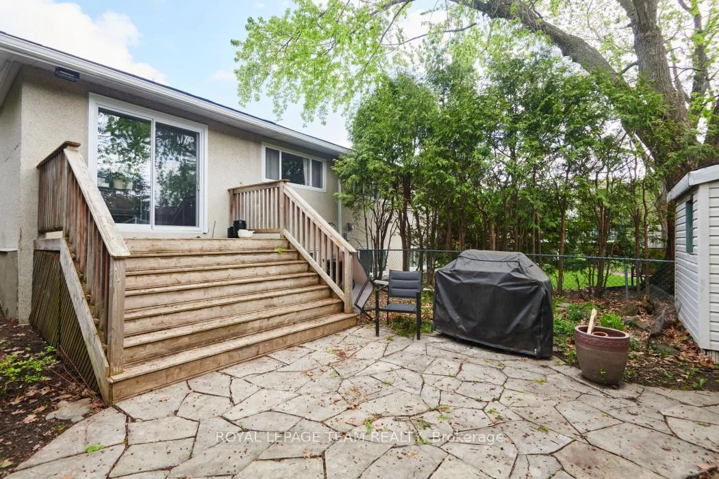 Photo 29 of 106 Chesterton Drive, Ottawa, Borden Farm/Stewart Farm/Carleton Heights/Parkwood Hills — HOMEH