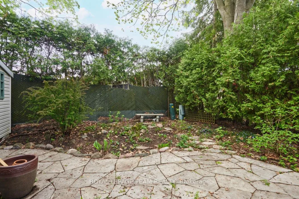 Photo 31 of 106 Chesterton Drive, Ottawa, Borden Farm/Stewart Farm/Carleton Heights/Parkwood Hills — HOMEH