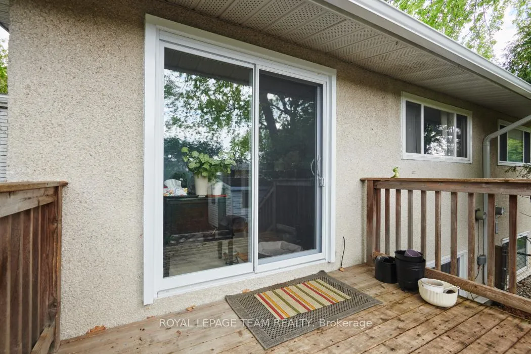 Photo 33 of 106 Chesterton Drive, Ottawa, Borden Farm/Stewart Farm/Carleton Heights/Parkwood Hills — HOMEH