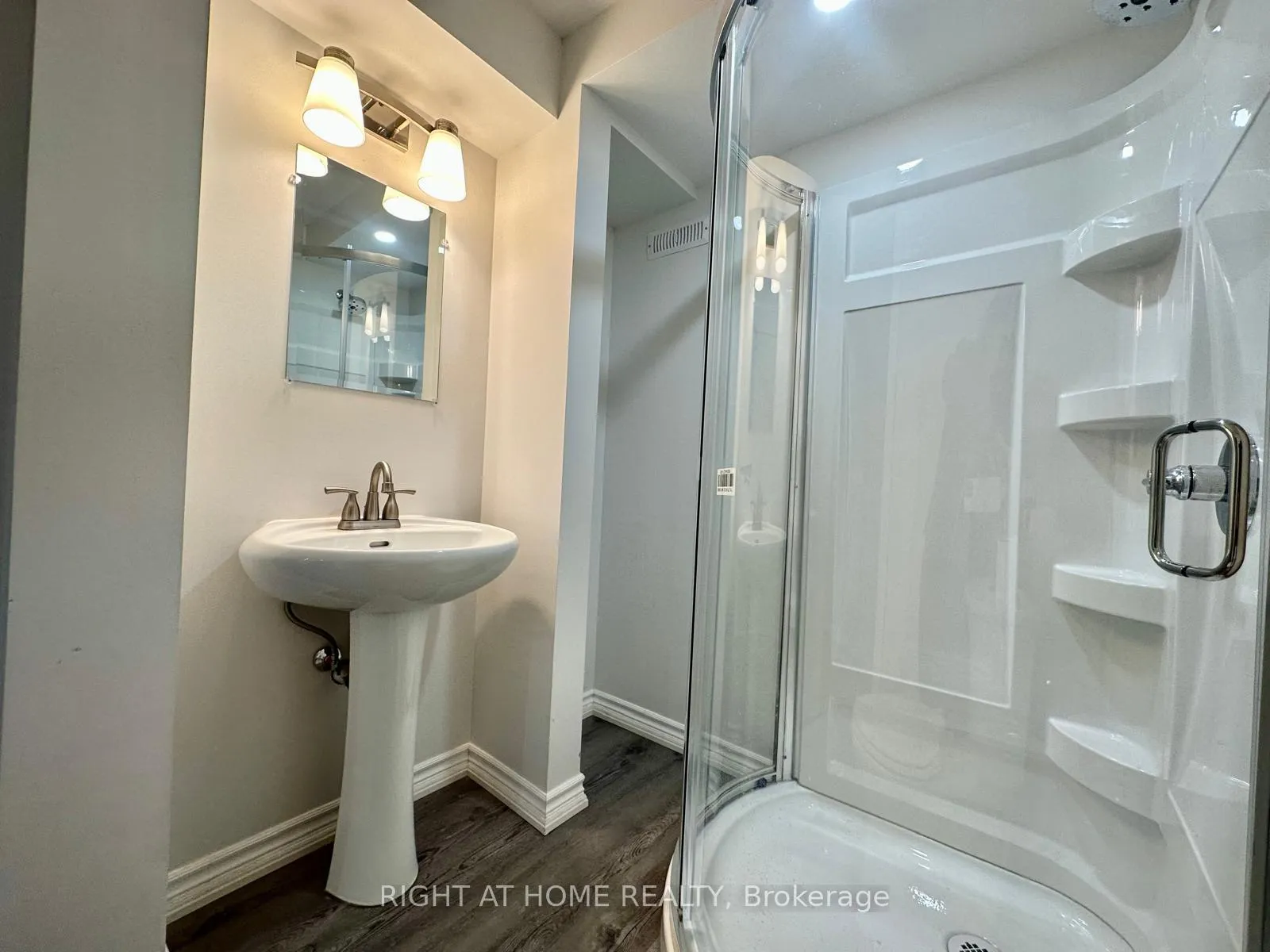 Photo 9 of 295 Gillespie Drive, Brant, Brantford Twp — HOMEH