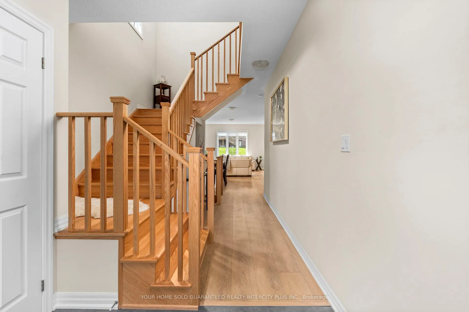 Photo 5 of 17 Stennett Drive, Georgina, Keswick North — HOMEH