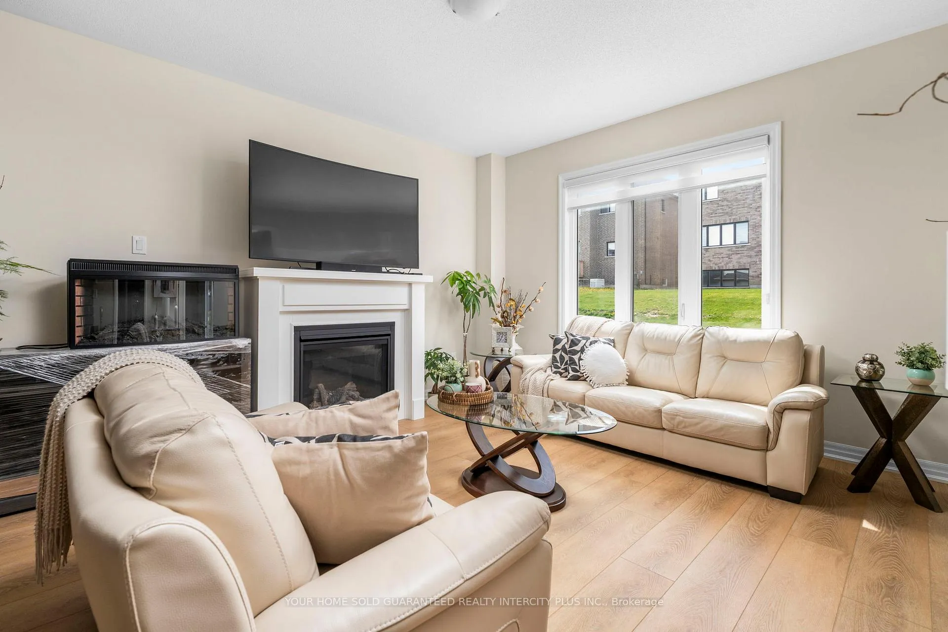 Photo 10 of 17 Stennett Drive, Georgina, Keswick North — HOMEH