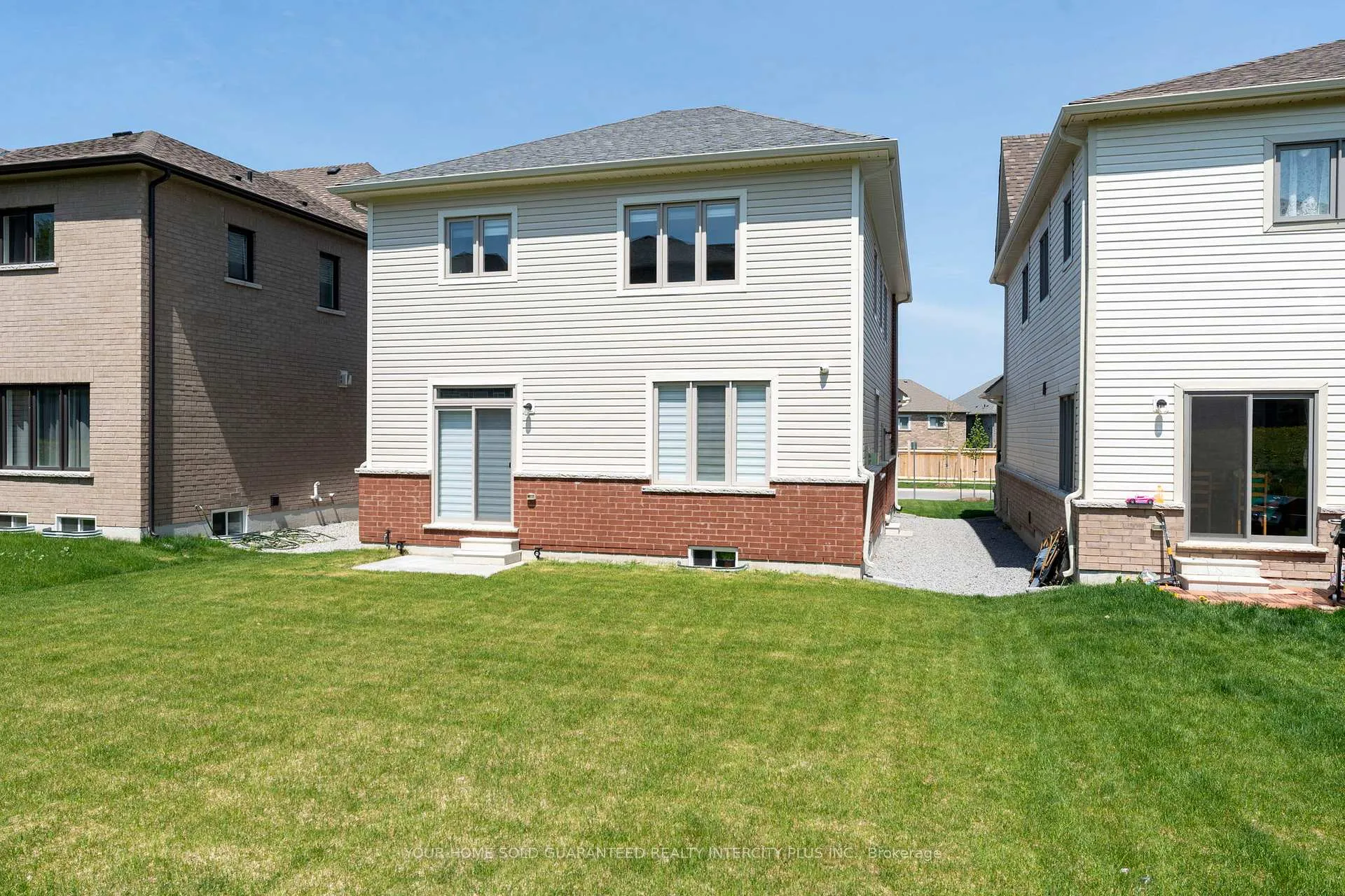 Photo 35 of 17 Stennett Drive, Georgina, Keswick North — HOMEH