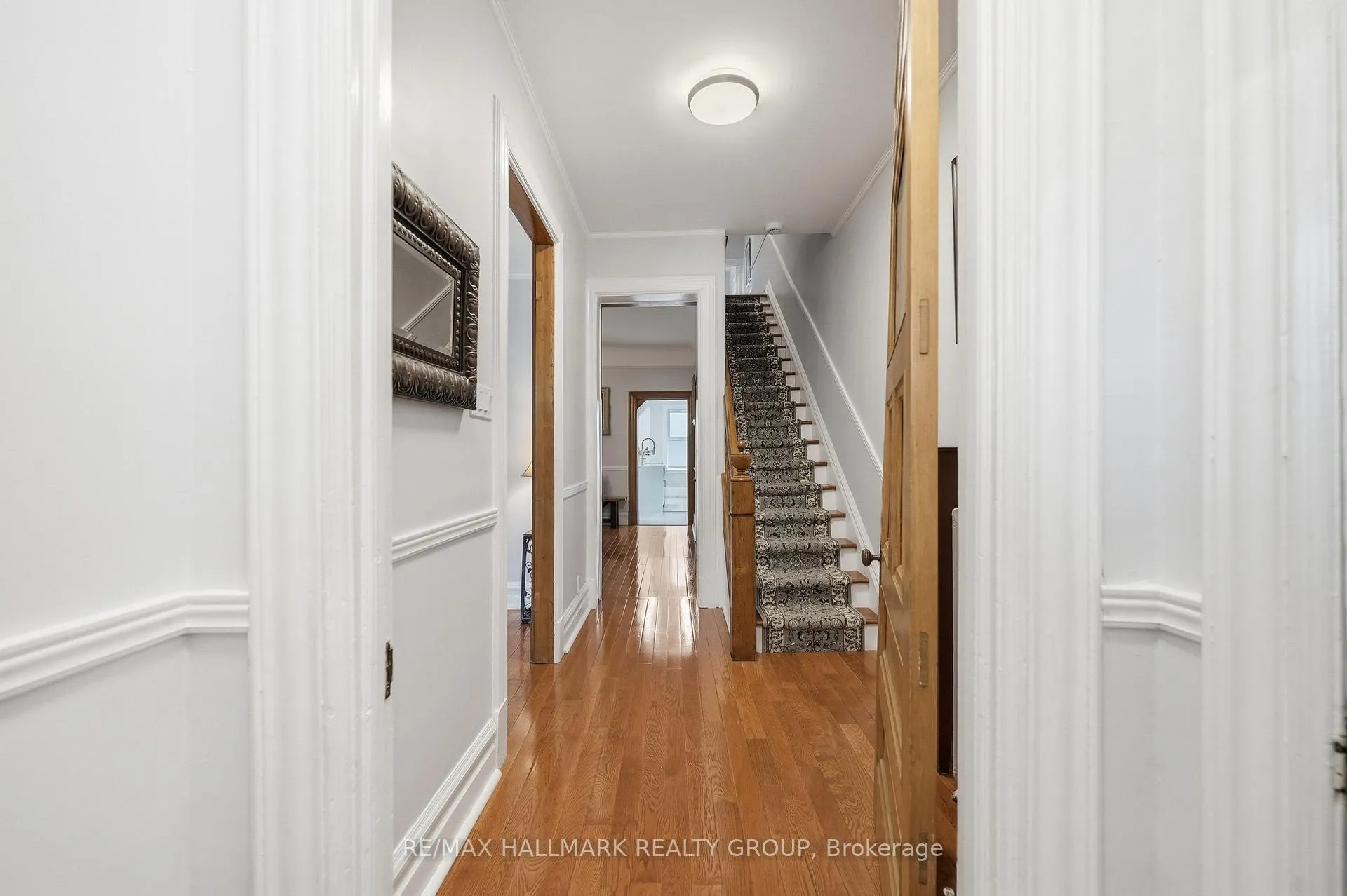 Photo 3 of 194 Cobourg Street, Ottawa, Sandy Hill — HOMEH