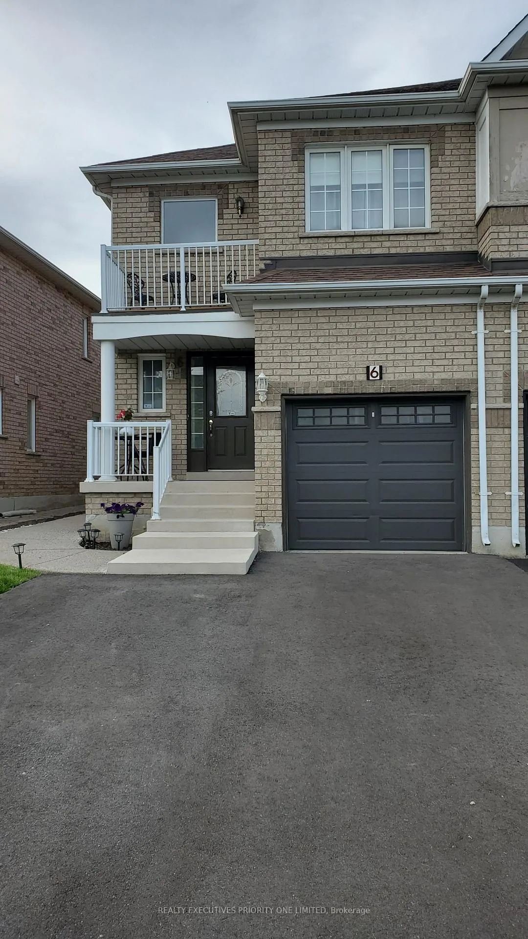 Photo 1 of 6 La Pinta Street, Vaughan, Vellore Village — HOMEH