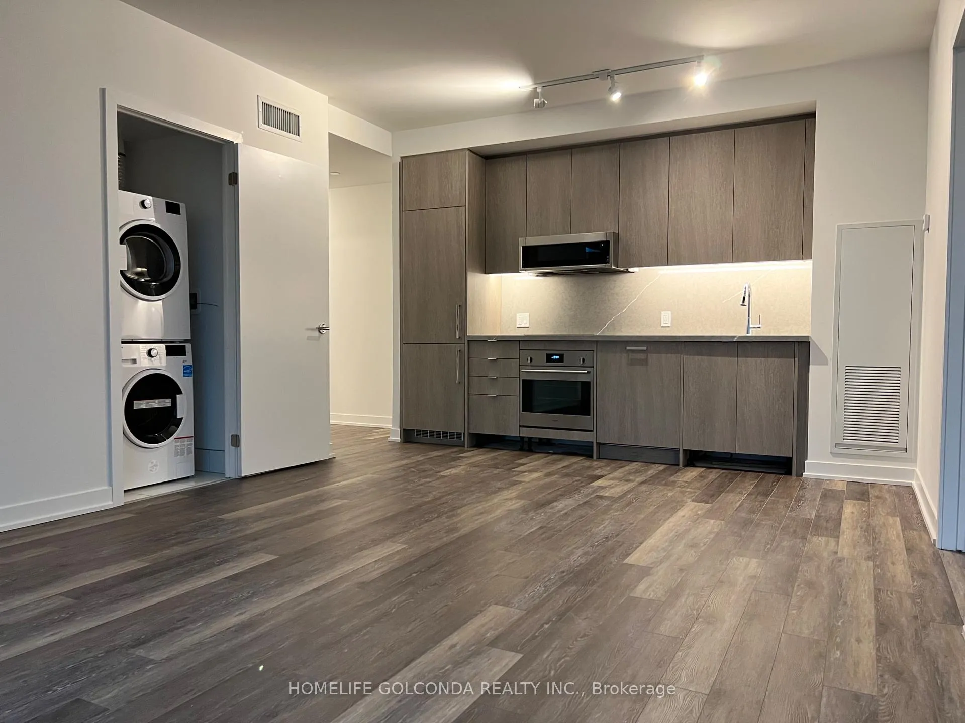 Photo 11 of Unit 708, 250 Lawrence Avenue W, Toronto, Lawrence Park North — HOMEH