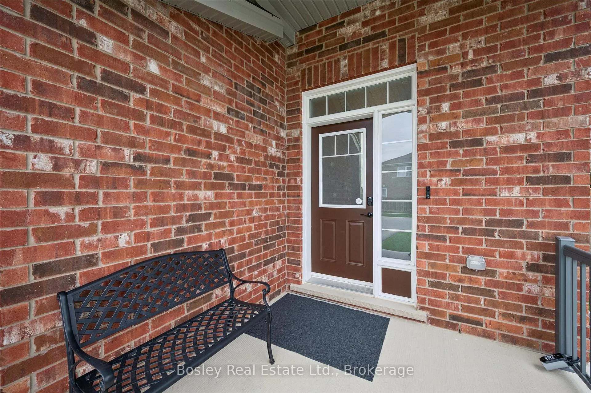 Photo 5 of 16 Robbins Ridge, Brant, Paris — HOMEH