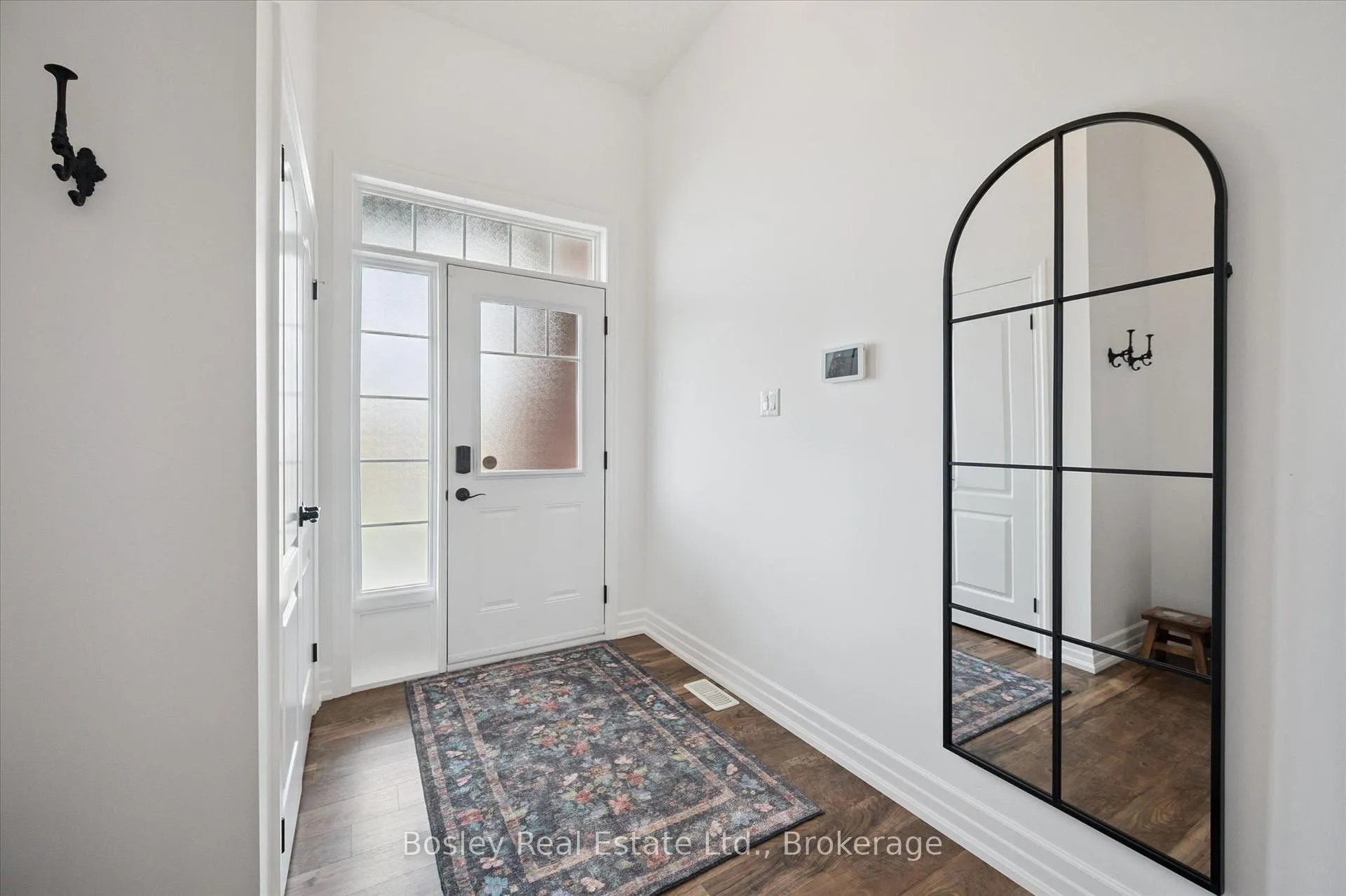 Photo 6 of 16 Robbins Ridge, Brant, Paris — HOMEH