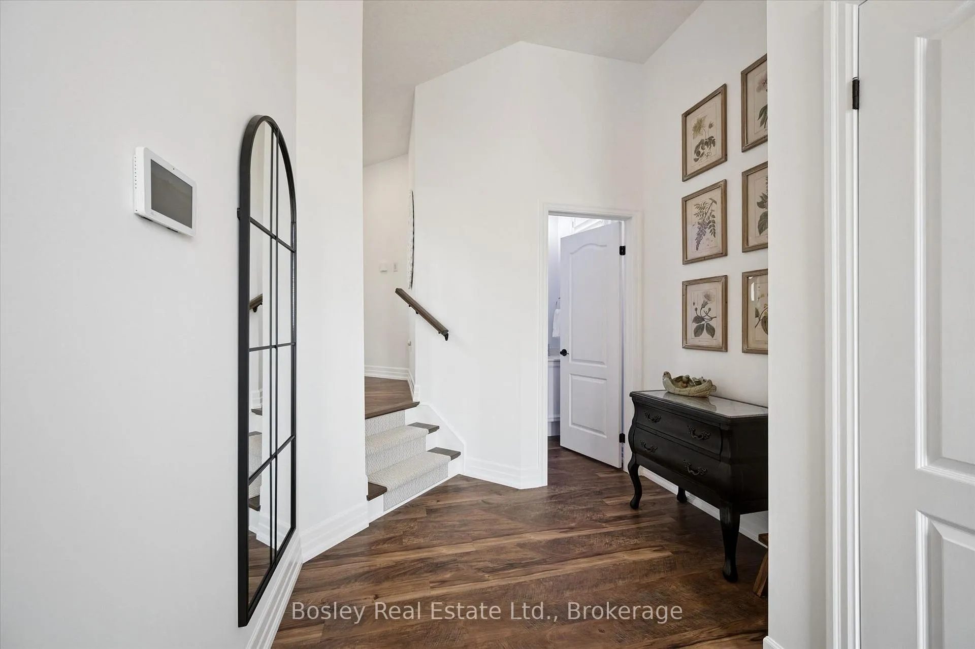 Photo 7 of 16 Robbins Ridge, Brant, Paris — HOMEH