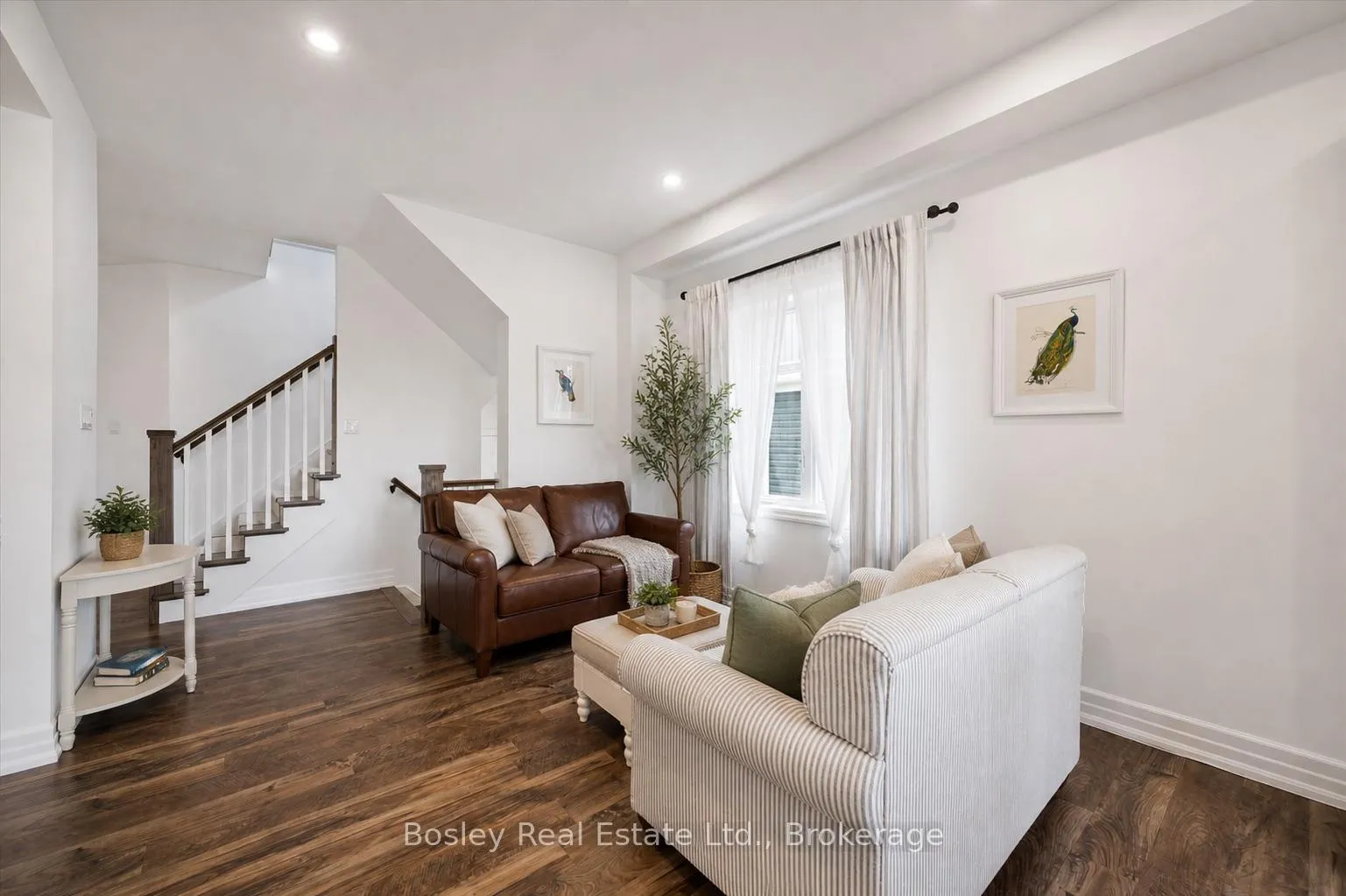 Photo 9 of 16 Robbins Ridge, Brant, Paris — HOMEH