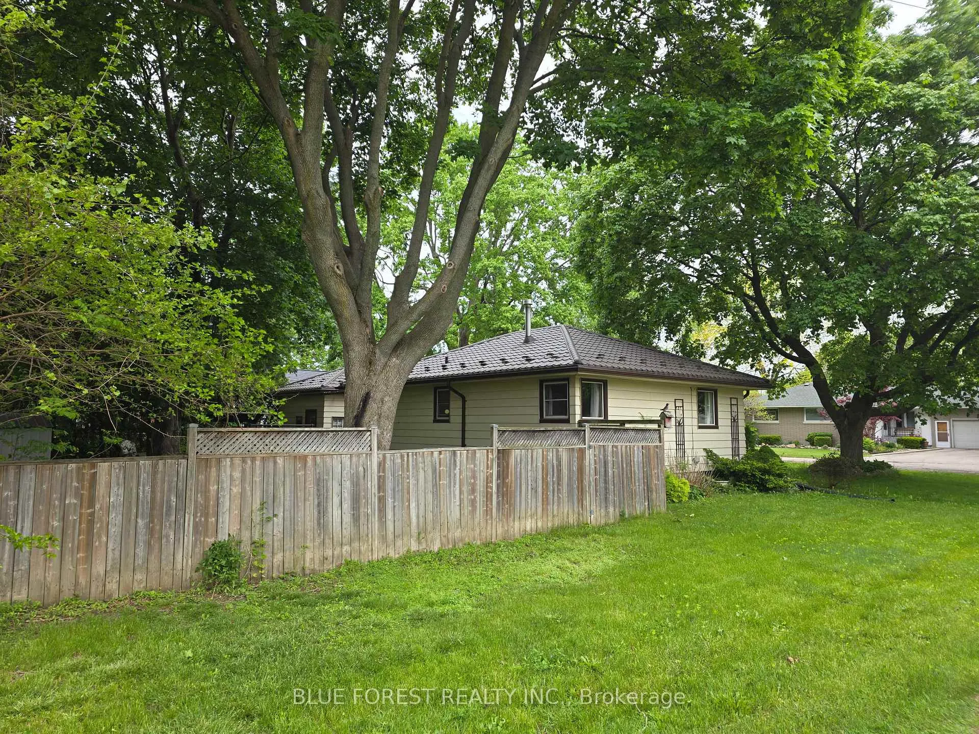 Photo 6 of 234 Flora Street, West Elgin, Rodney — HOMEH