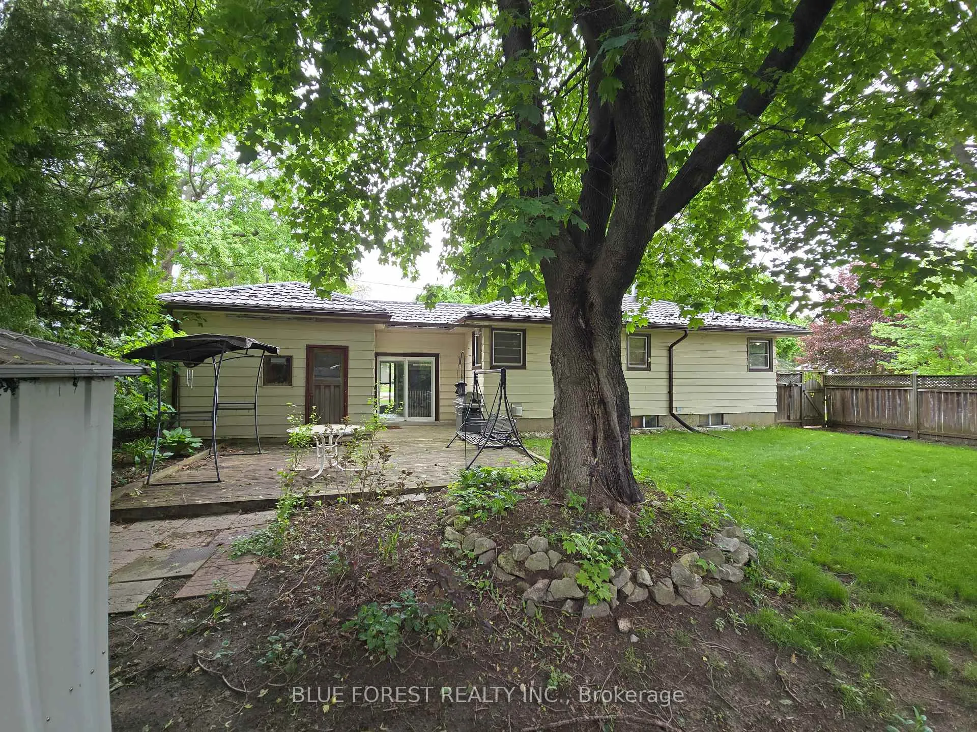 Photo 8 of 234 Flora Street, West Elgin, Rodney — HOMEH
