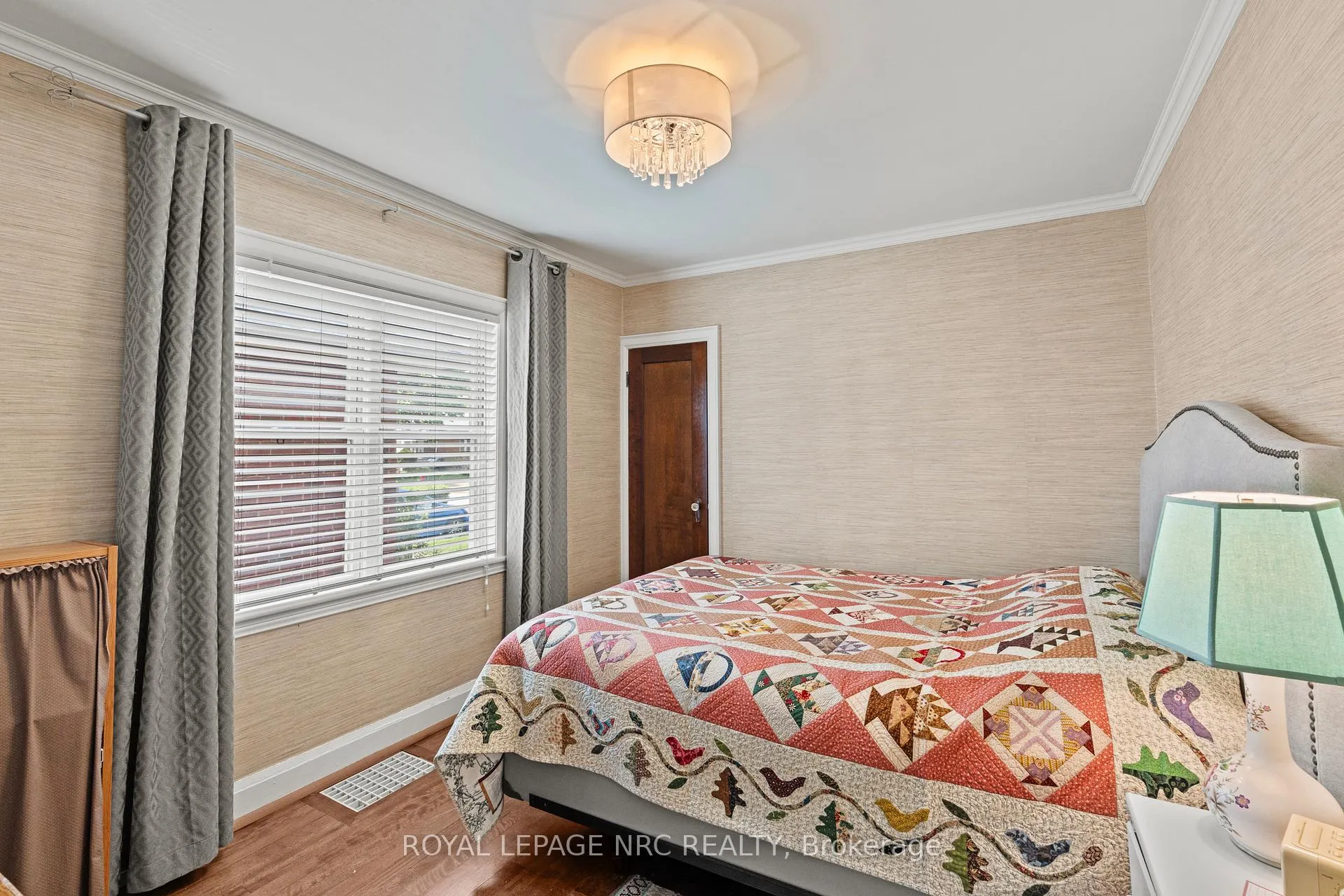 Photo 6 of 81 Belvidere Avenue, Hamilton, Centremount — HOMEH