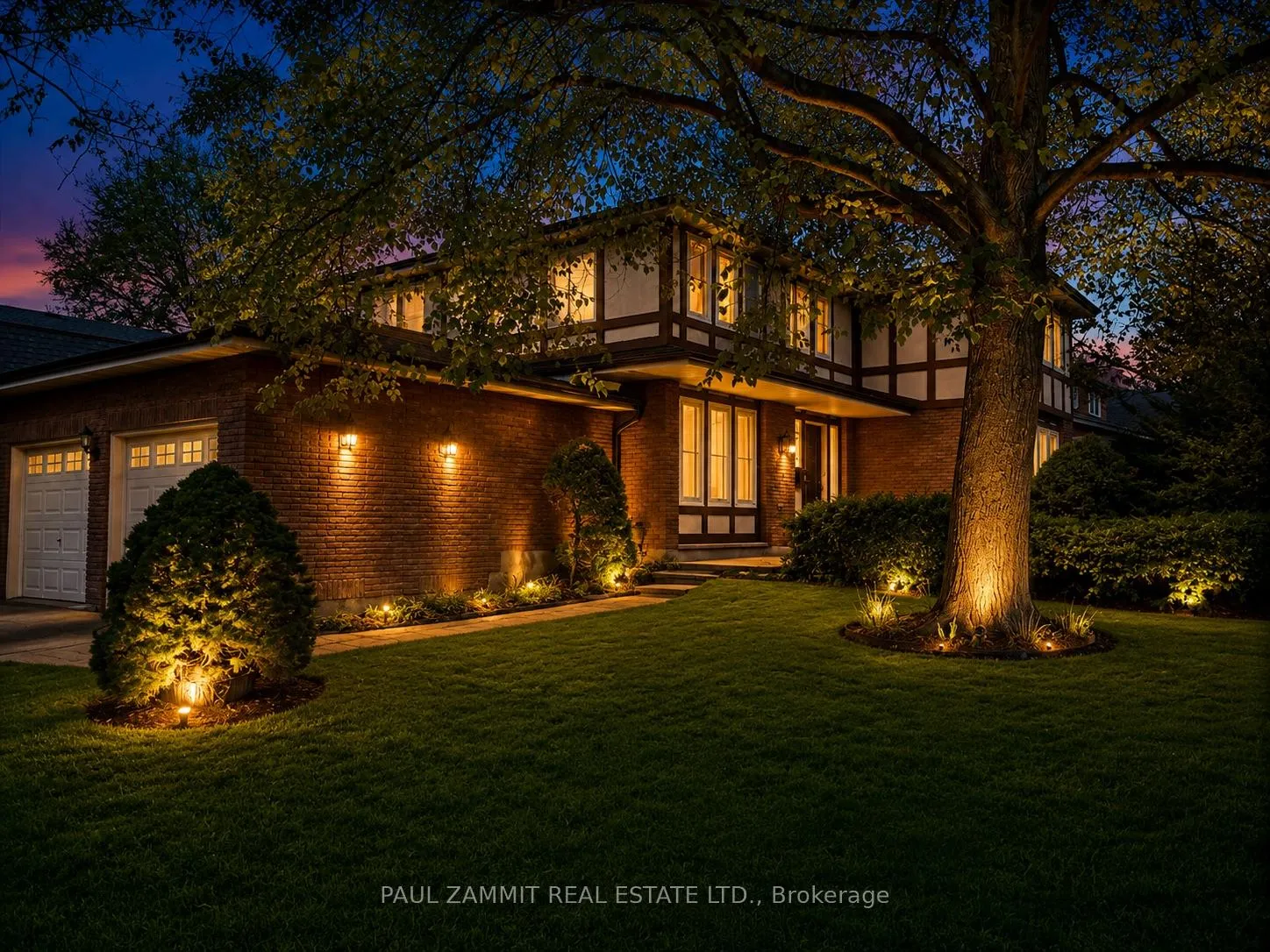 Front of 210 Bayview Fairways Drive
