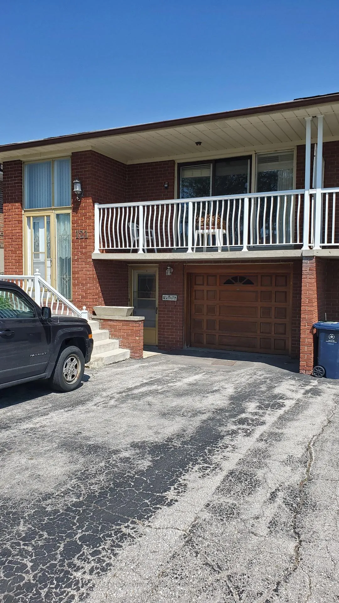 Photo 1 of 121 Cabana Drive, North York, Humber Summit — HOMEH