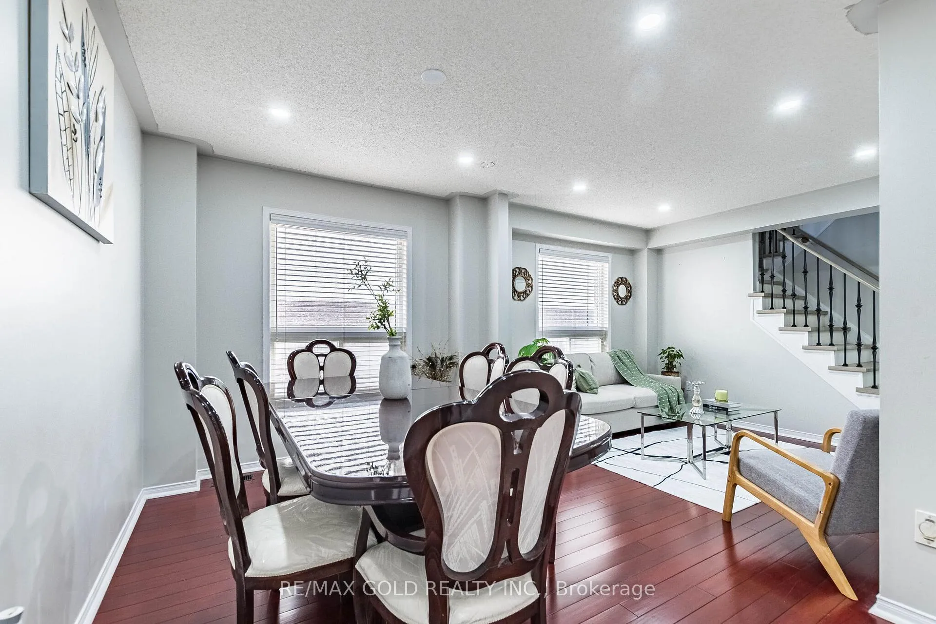 Photo 11 of 96 Brisdale Drive, Brampton, Fletcher's Meadow — HOMEH