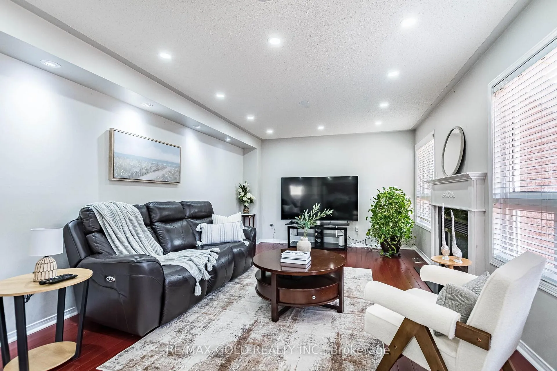 Photo 18 of 96 Brisdale Drive, Brampton, Fletcher's Meadow — HOMEH