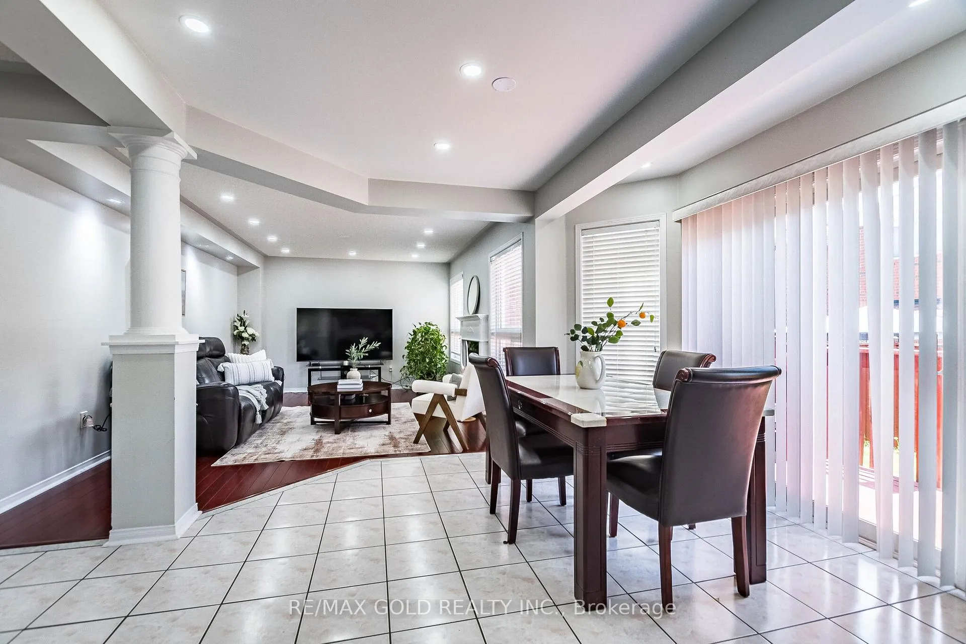 Photo 20 of 96 Brisdale Drive, Brampton, Fletcher's Meadow — HOMEH