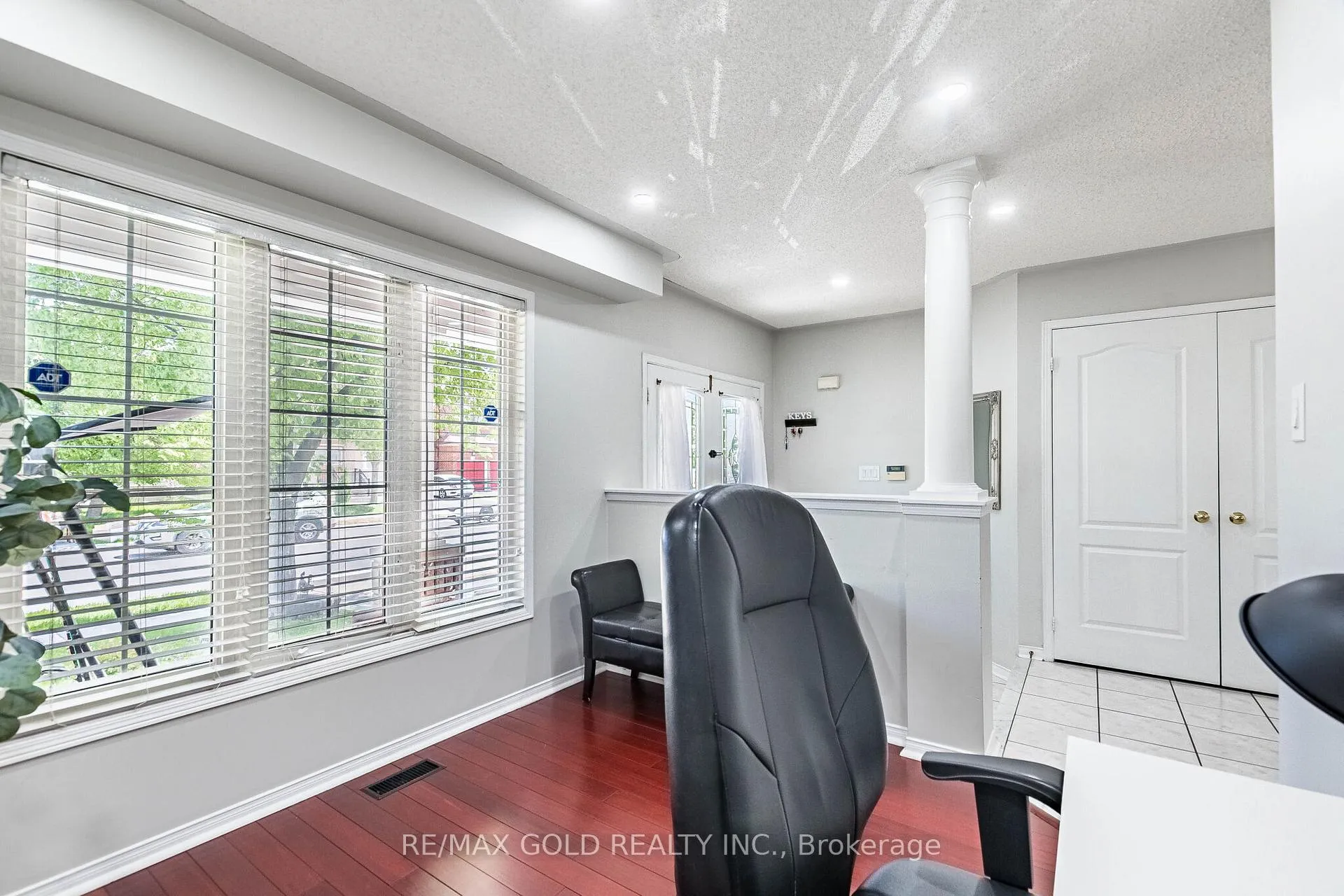 Photo 22 of 96 Brisdale Drive, Brampton, Fletcher's Meadow — HOMEH