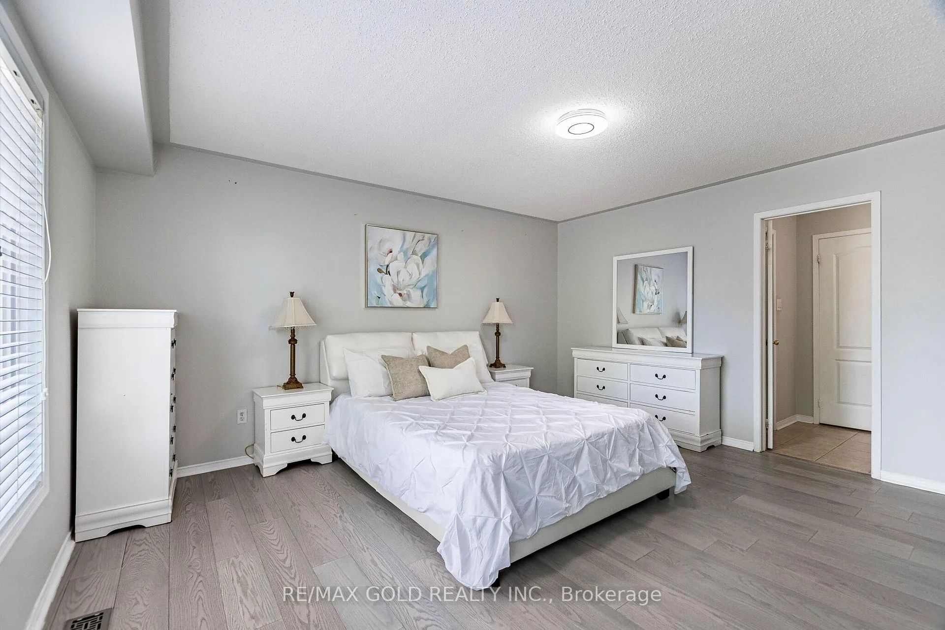 Photo 32 of 96 Brisdale Drive, Brampton, Fletcher's Meadow — HOMEH
