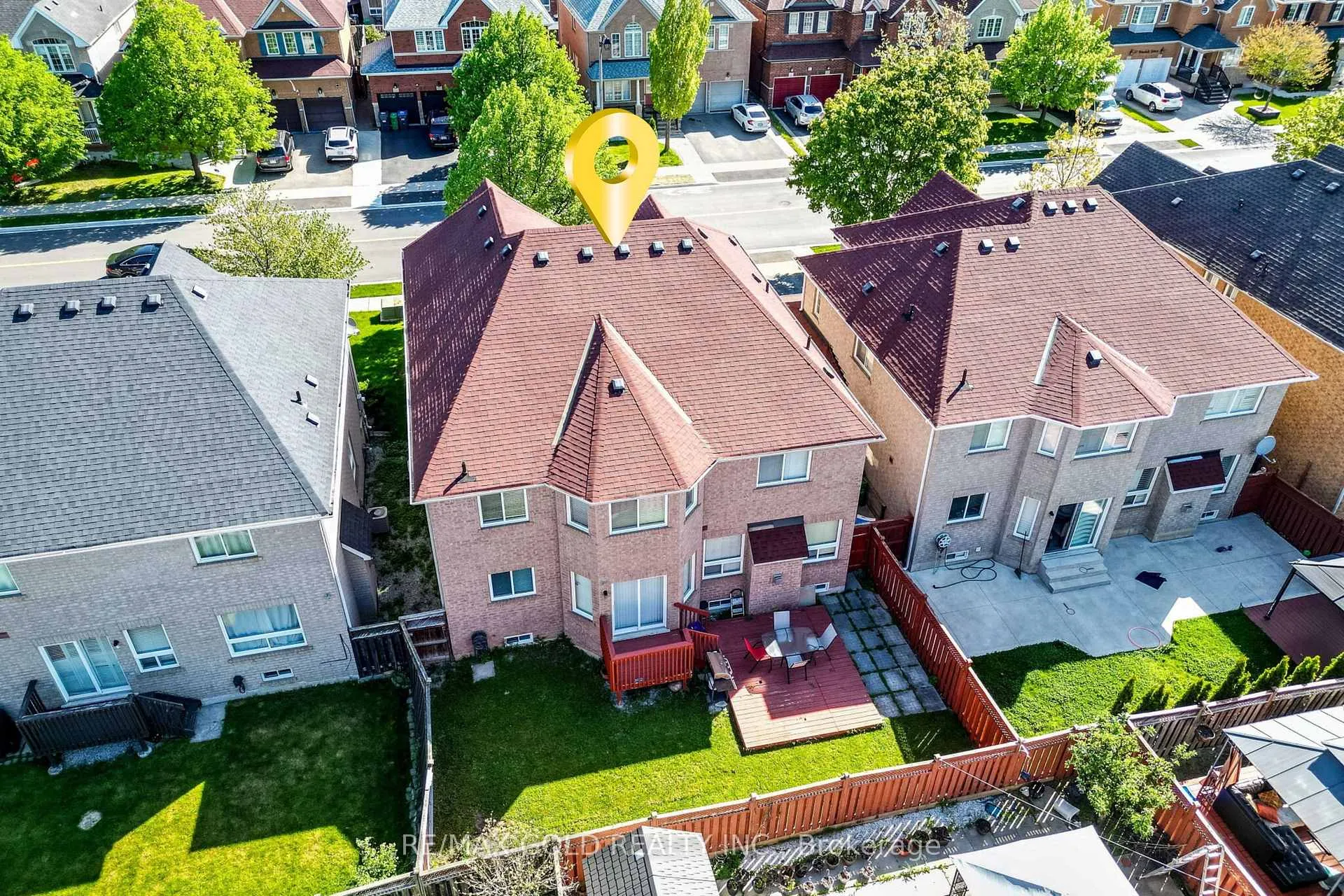 Photo 48 of 96 Brisdale Drive, Brampton, Fletcher's Meadow — HOMEH
