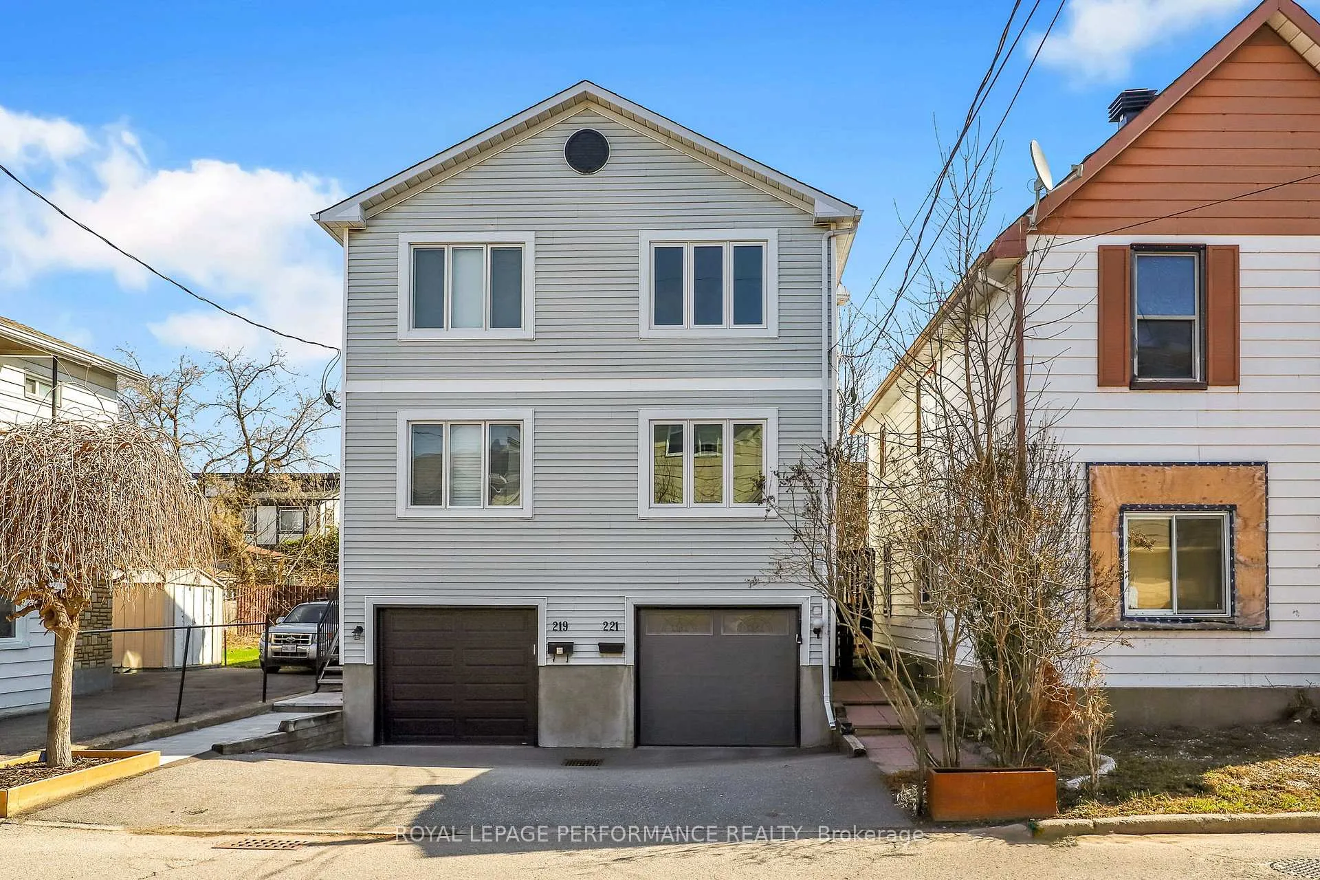 Front of 221 Desrosiers Street