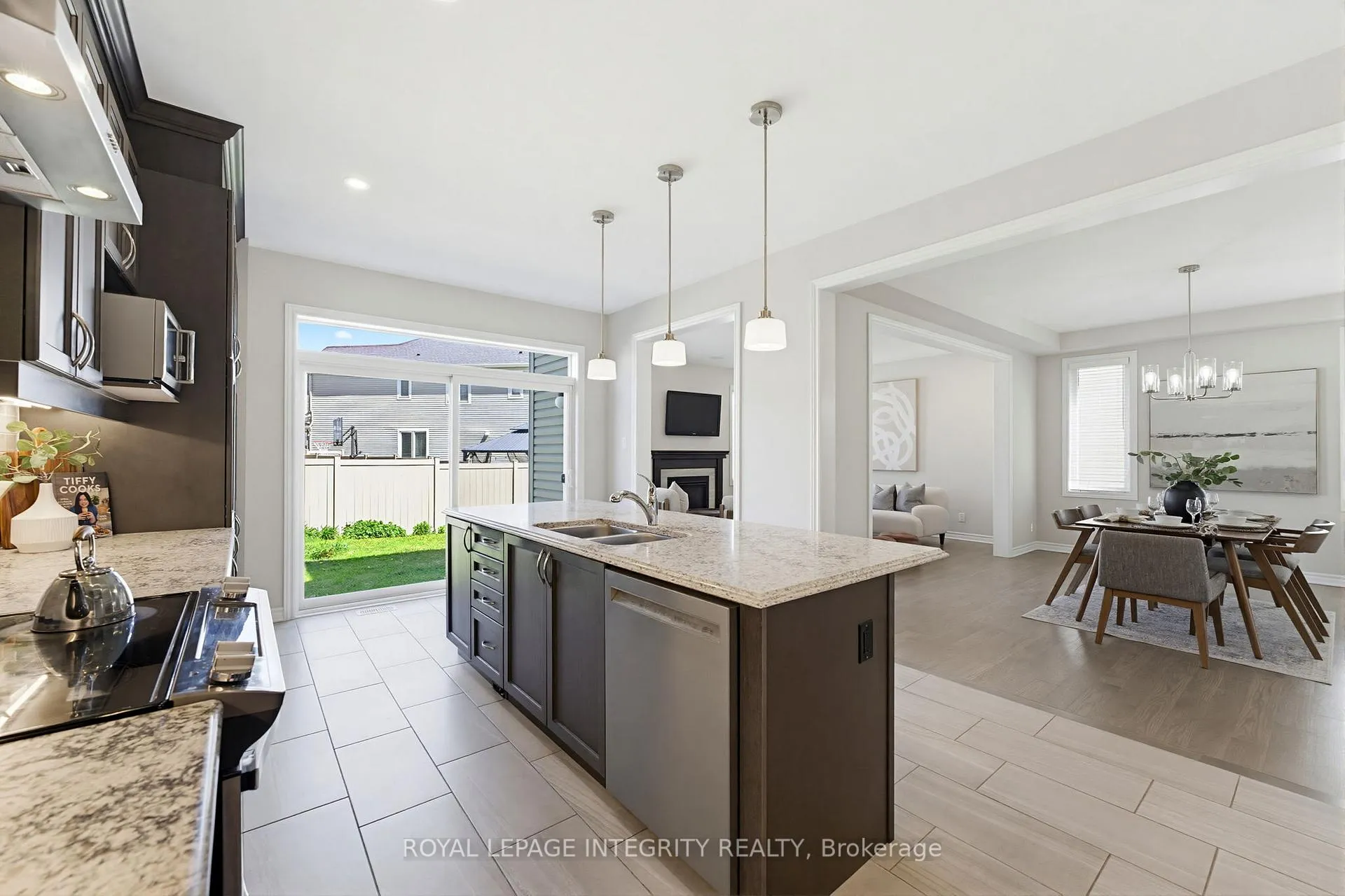 Photo 11 of 730 Jerome Jodoin Drive, Ottawa, Avalon West — HOMEH