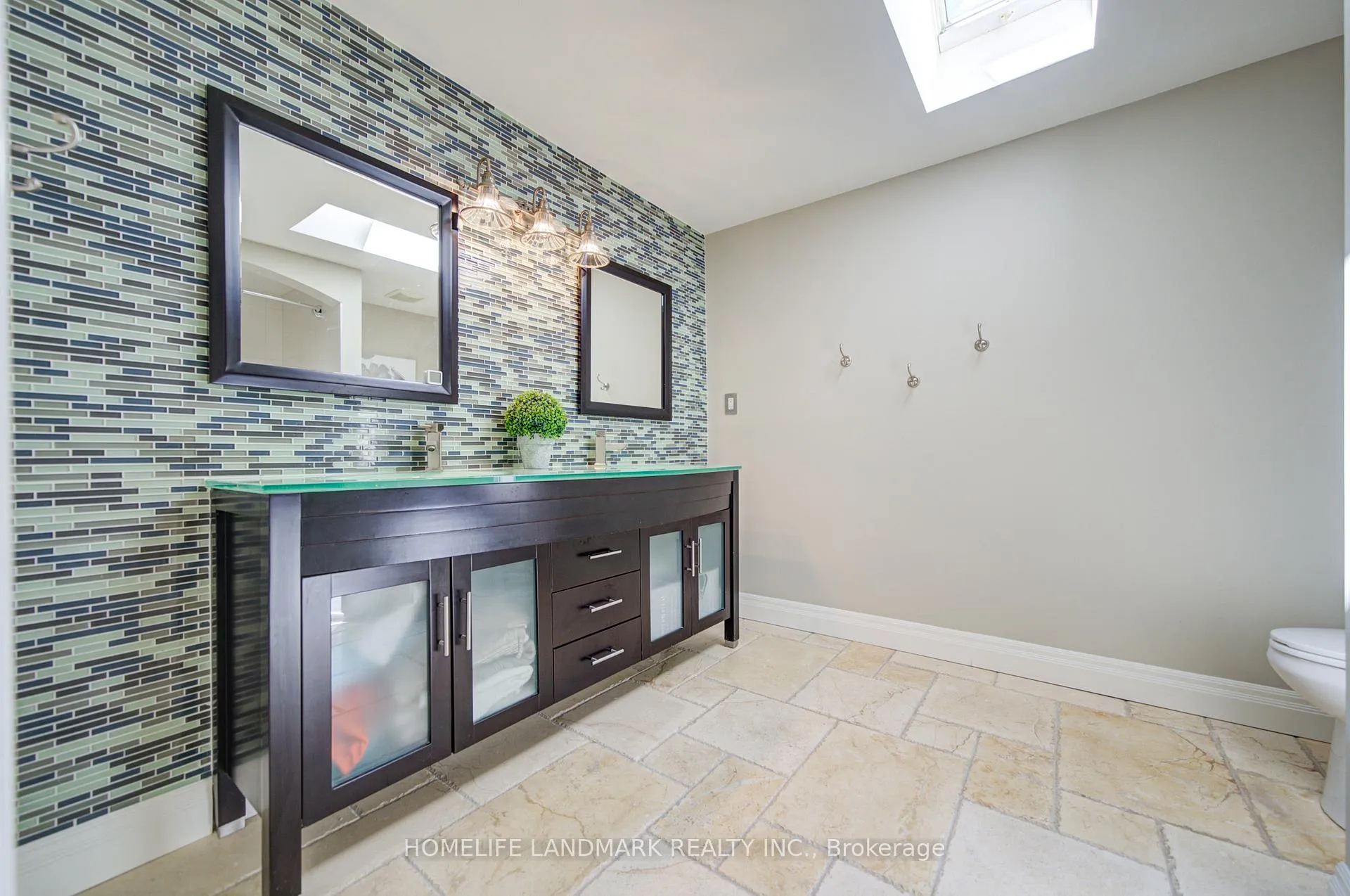 Photo 38 of 38 Balfour Drive, Hamilton, Westcliffe — HOMEH