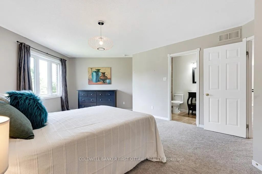 Photo 27 of 5525 Pettapiece Crescent, Ottawa, Manotick Village & Manotick Estates — HOMEH