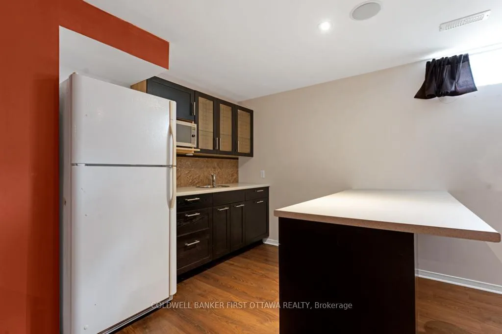 Photo 36 of 5525 Pettapiece Crescent, Ottawa, Manotick Village & Manotick Estates — HOMEH