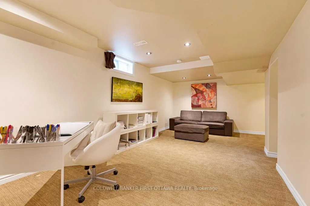 Photo 38 of 5525 Pettapiece Crescent, Ottawa, Manotick Village & Manotick Estates — HOMEH