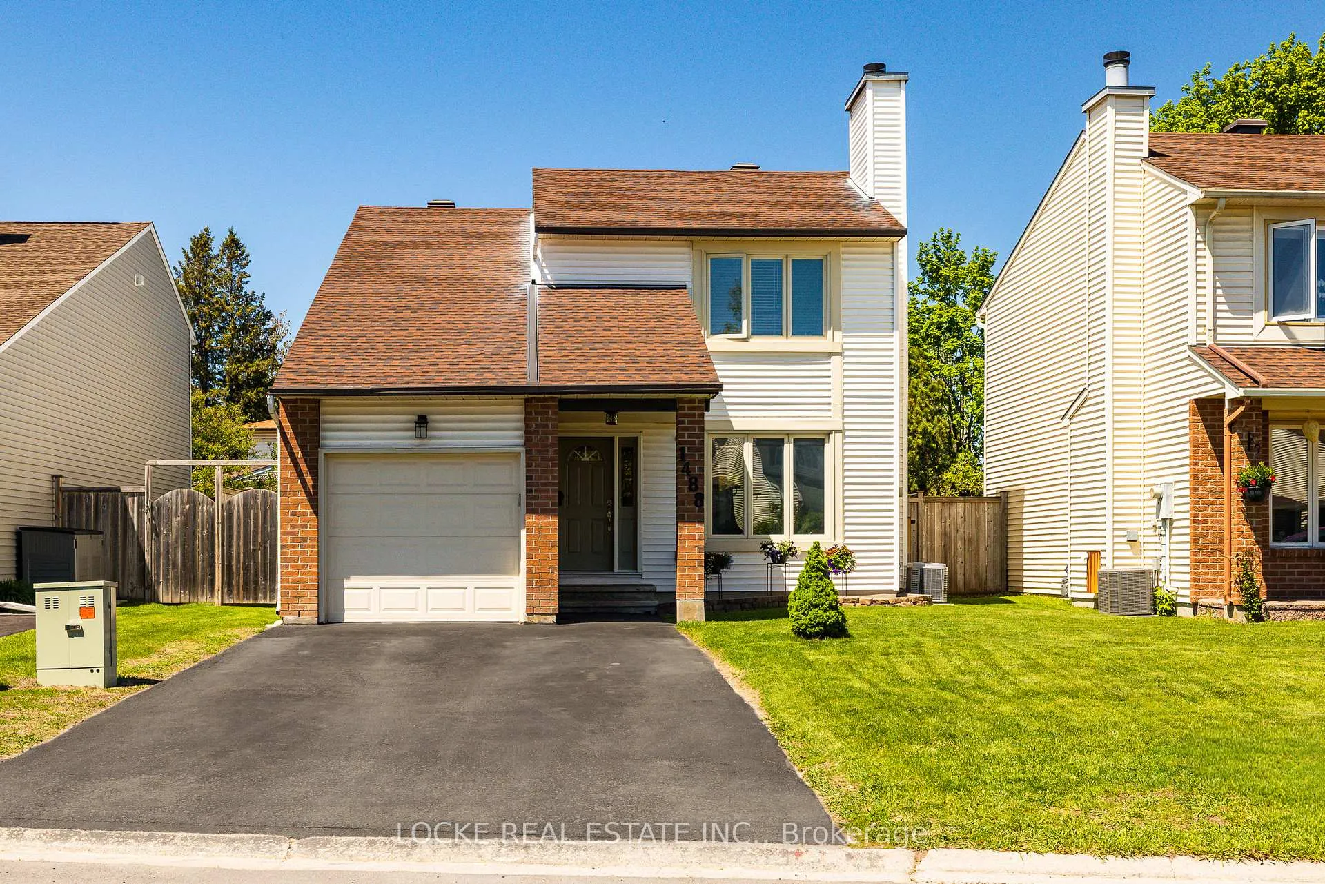 Front of 1488 Gaultois Avenue
