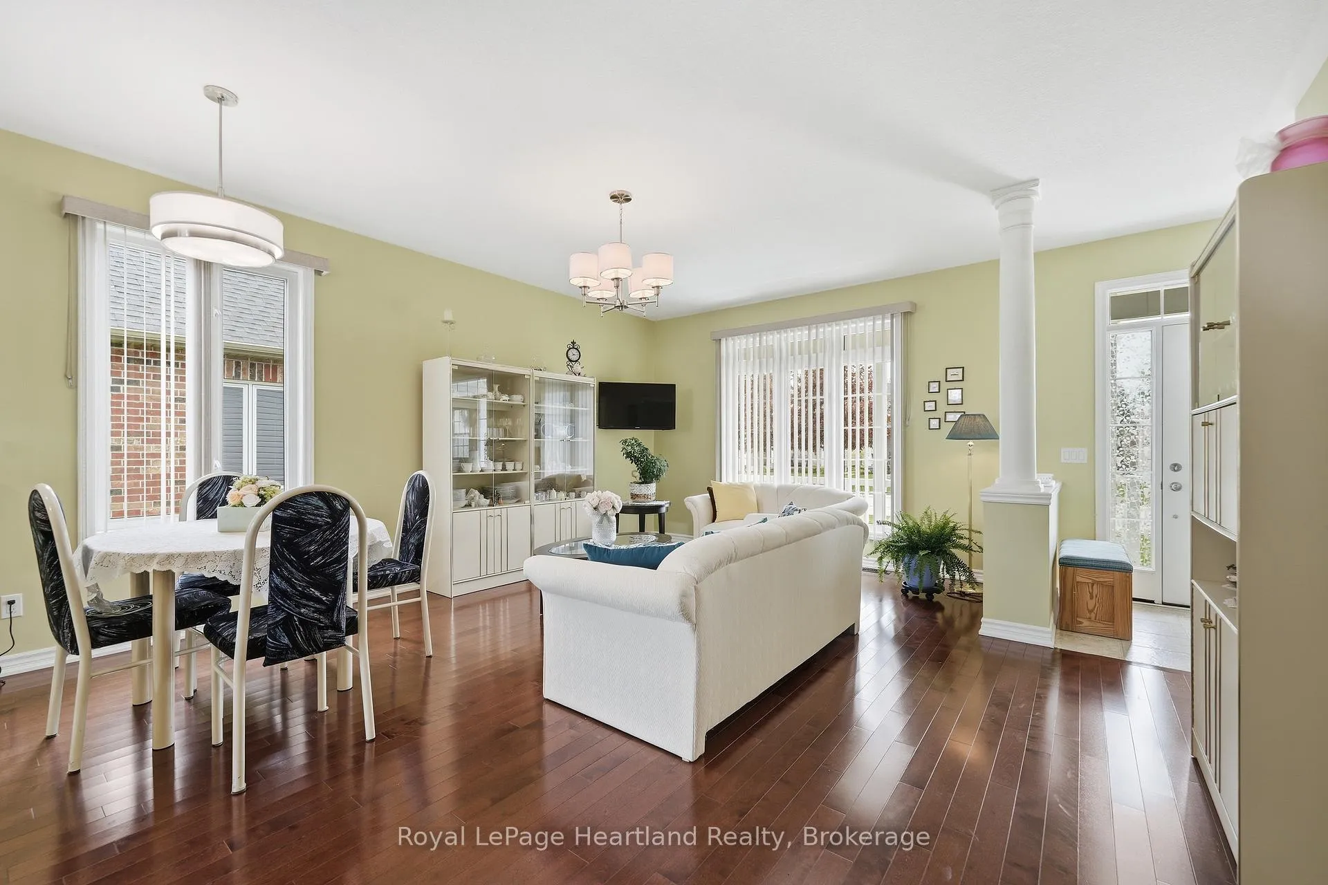 Photo 6 of 36 Stornoway Crescent, Huron East, Egmondville — HOMEH