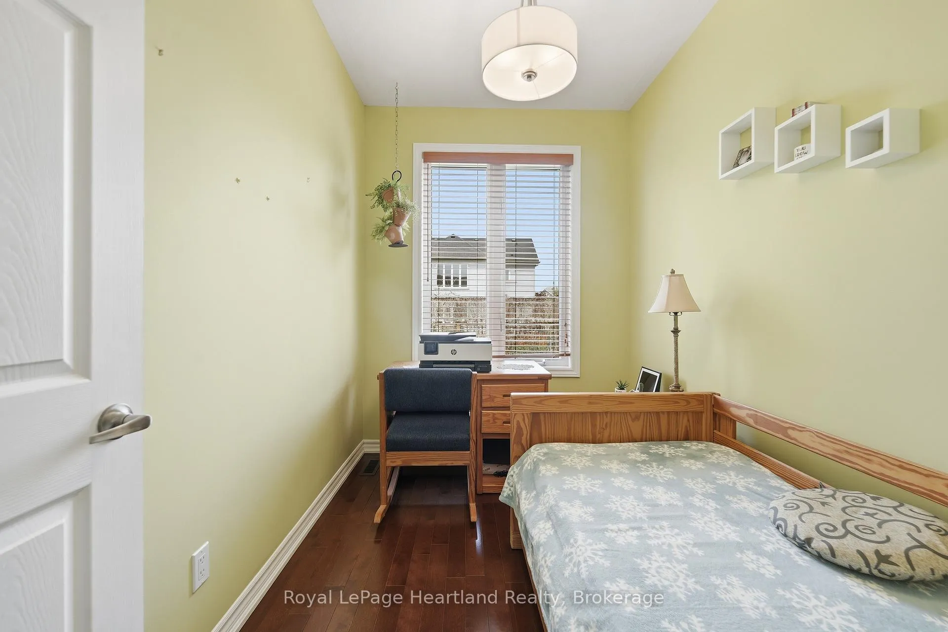 Photo 14 of 36 Stornoway Crescent, Huron East, Egmondville — HOMEH