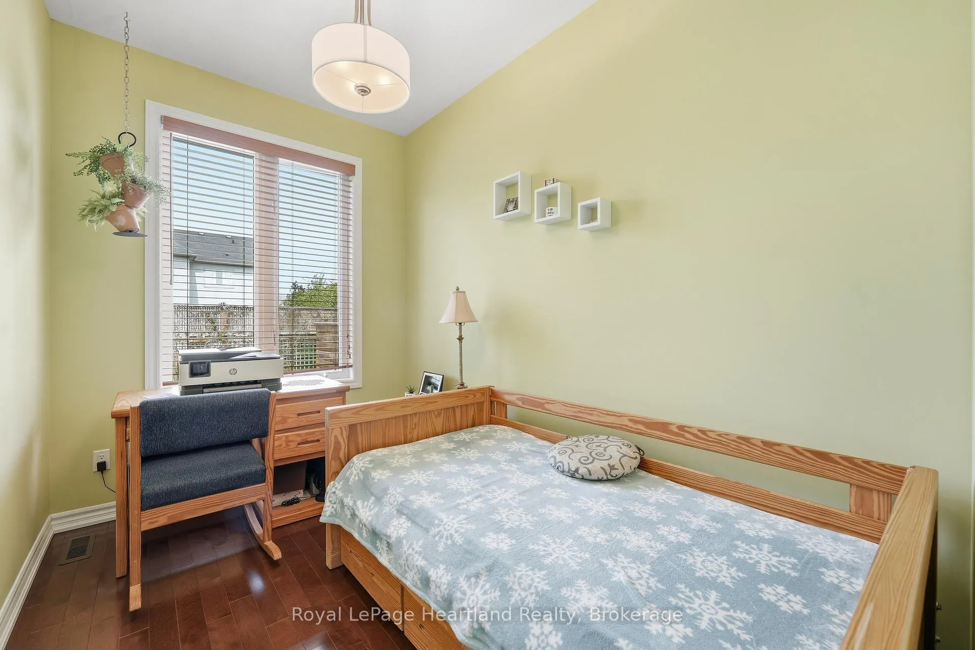 Photo 15 of 36 Stornoway Crescent, Huron East, Egmondville — HOMEH