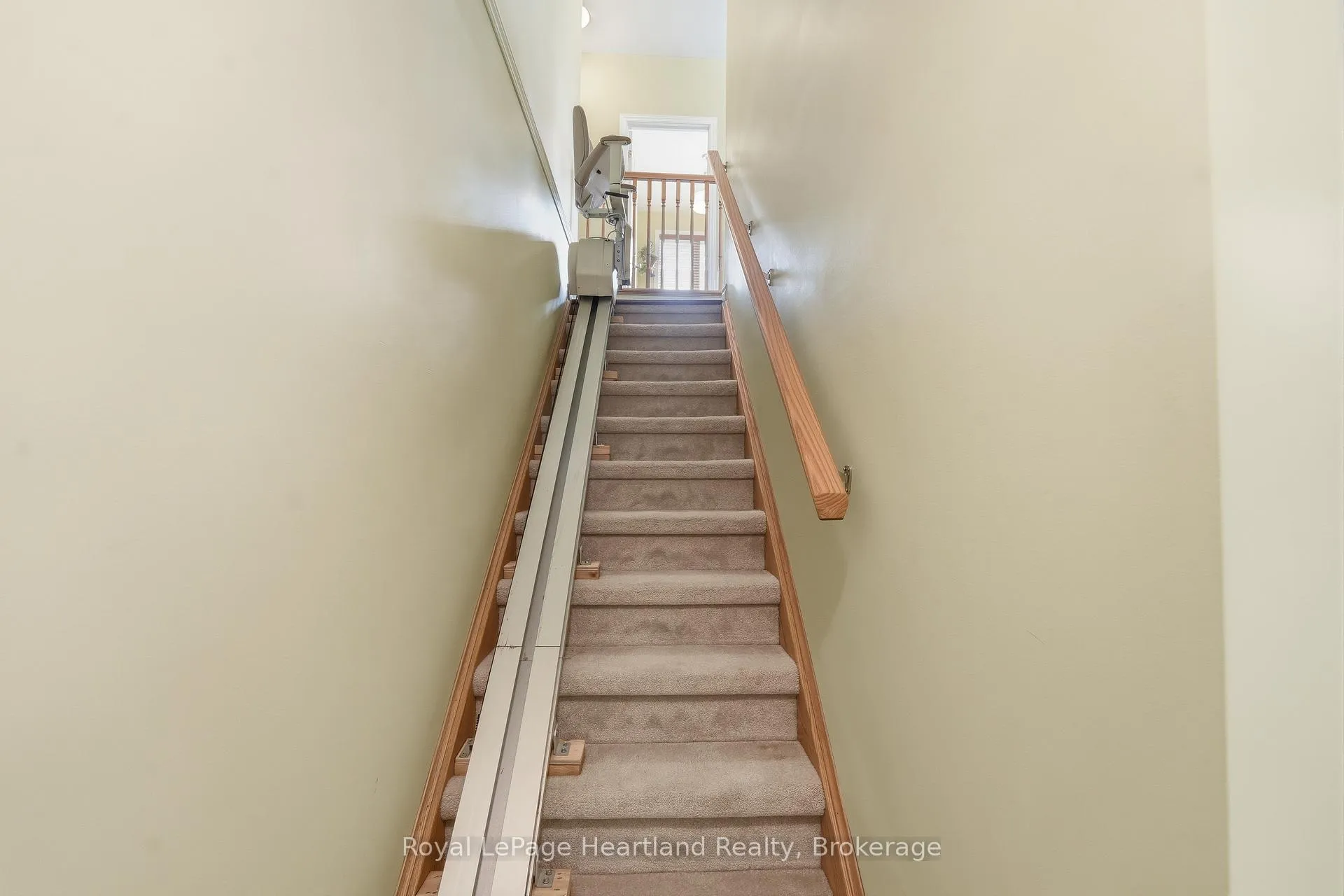 Photo 21 of 36 Stornoway Crescent, Huron East, Egmondville — HOMEH