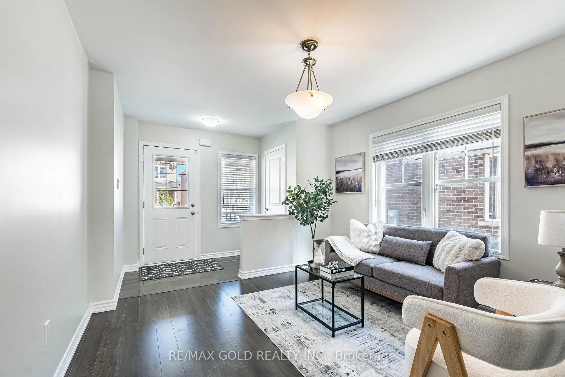 Photo 7 of 87 Benhurst Crescent, Brampton, Northwest Brampton — HOMEH