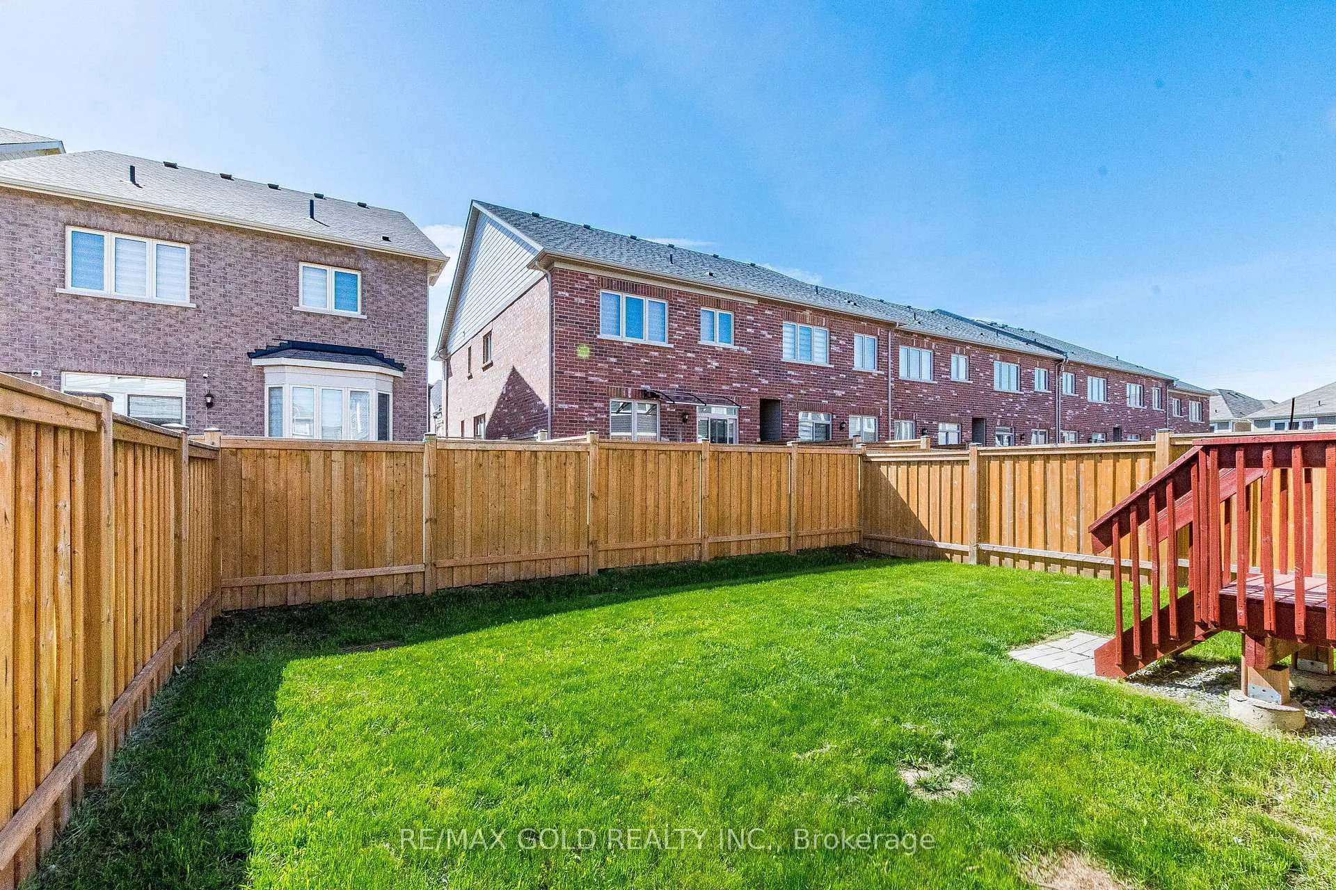Photo 31 of 87 Benhurst Crescent, Brampton, Northwest Brampton — HOMEH