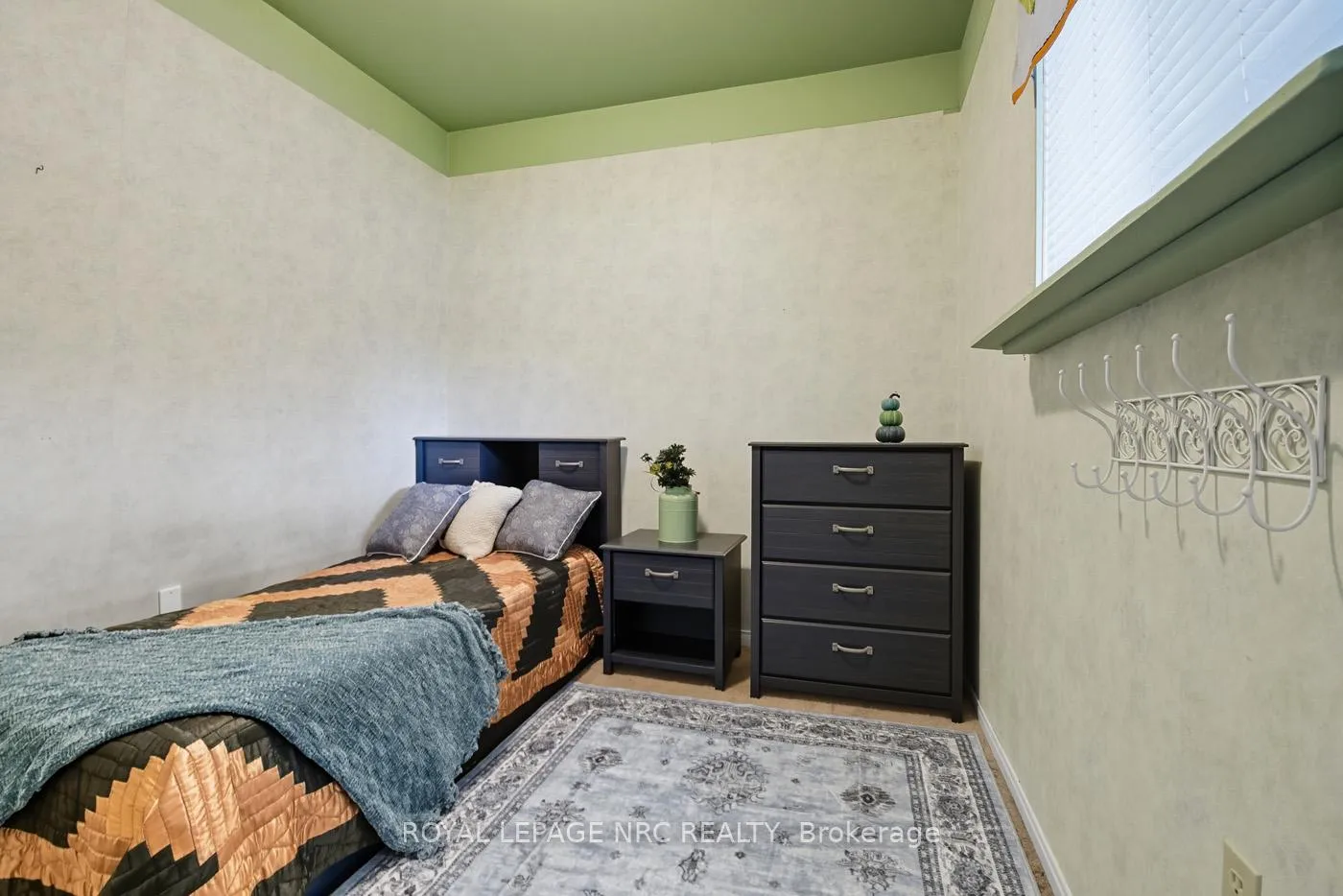 Photo 16 of 52 Wiley Street, St. Catharines, Downtown — HOMEH