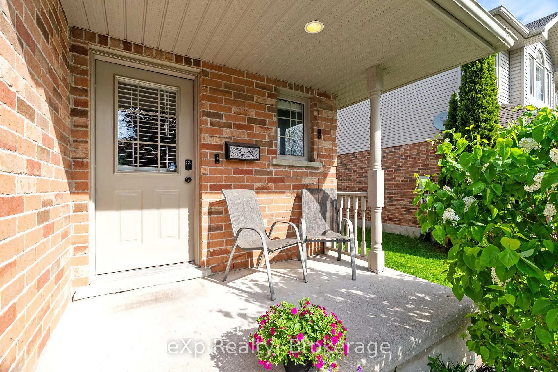 Photo 7 of 20 Hyde Road, Stratford — HOMEH