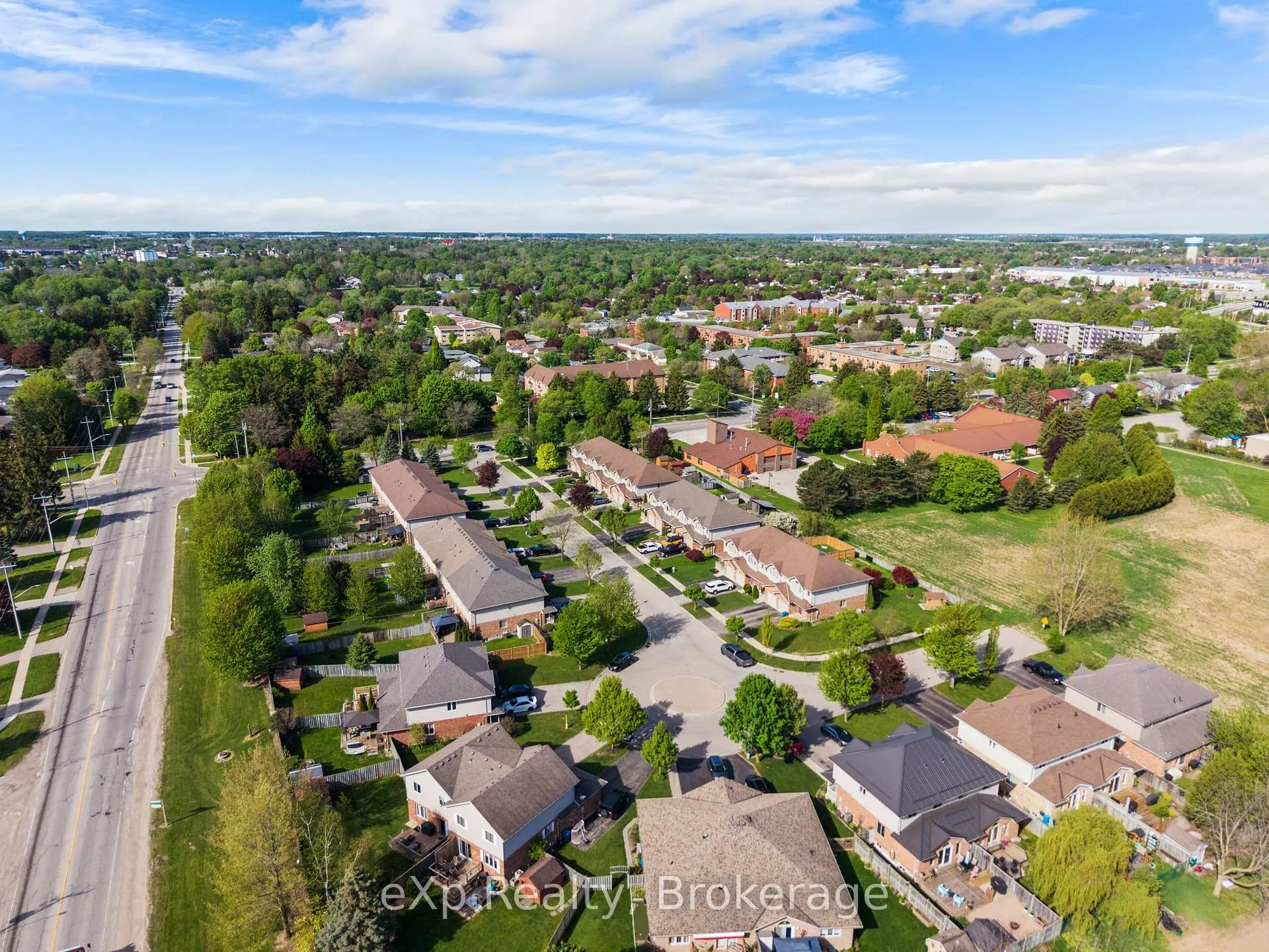 Photo 43 of 20 Hyde Road, Stratford — HOMEH