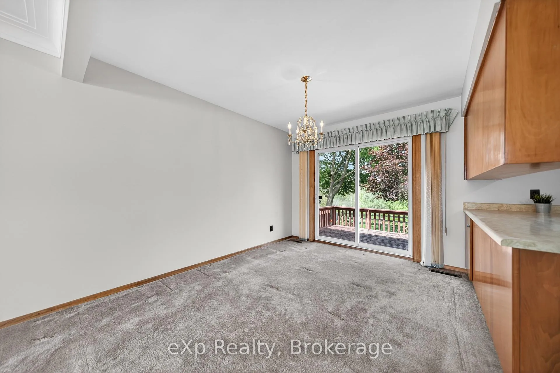 Photo 11 of 53 Woodland Drive, Cambridge — HOMEH