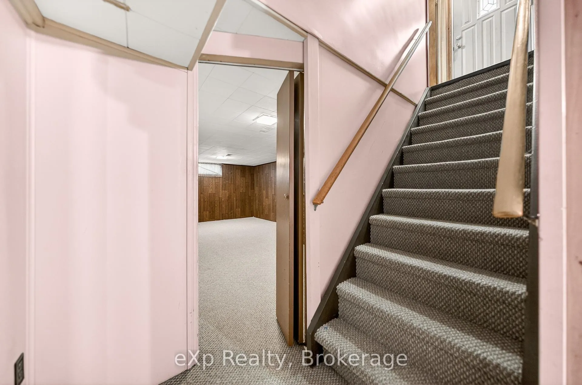 Photo 25 of 53 Woodland Drive, Cambridge — HOMEH